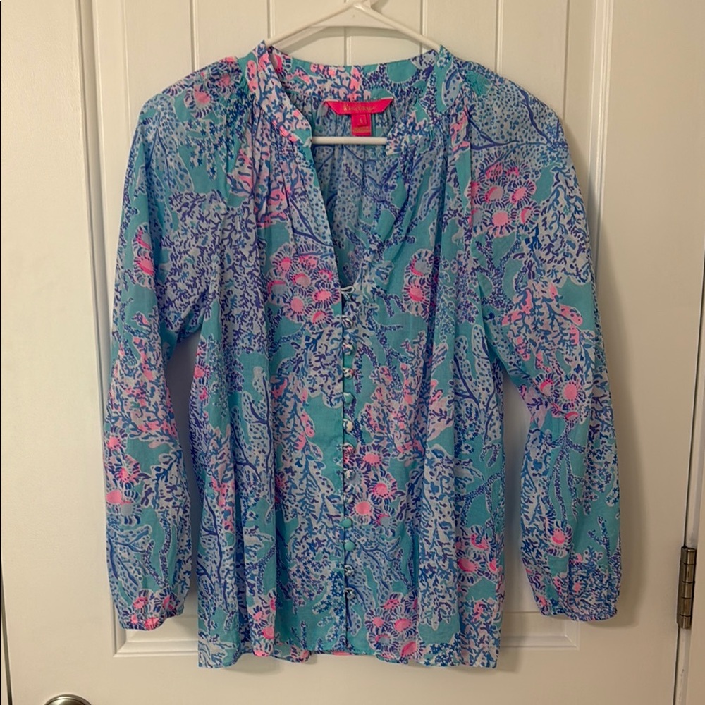 Lilly Pulitzer Blue Blouse with Mandarin Collar and Long Sleeves